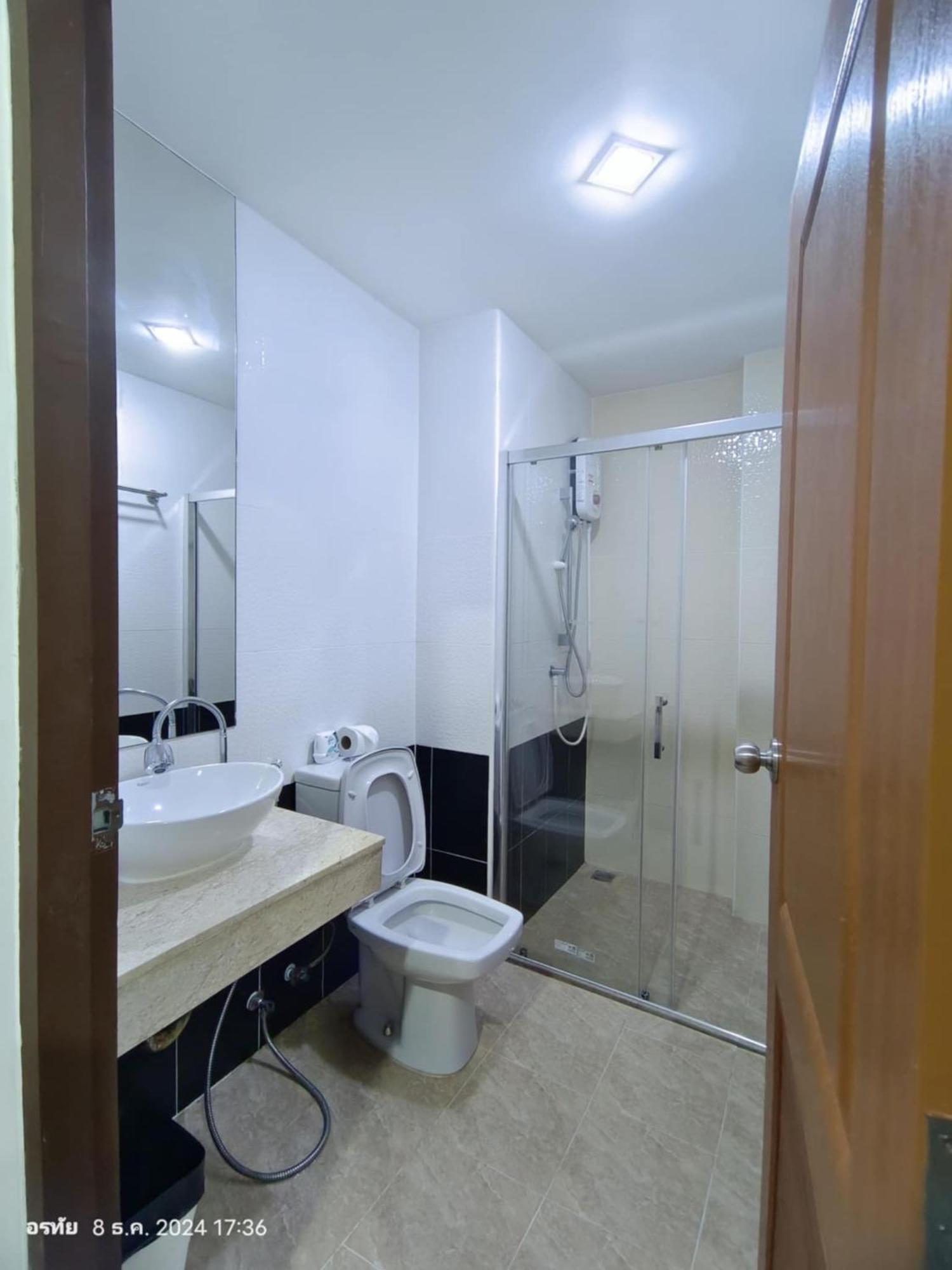 Trio Gems Condo, Pattaya Thailand Jomtien Beach Eksteriør billede